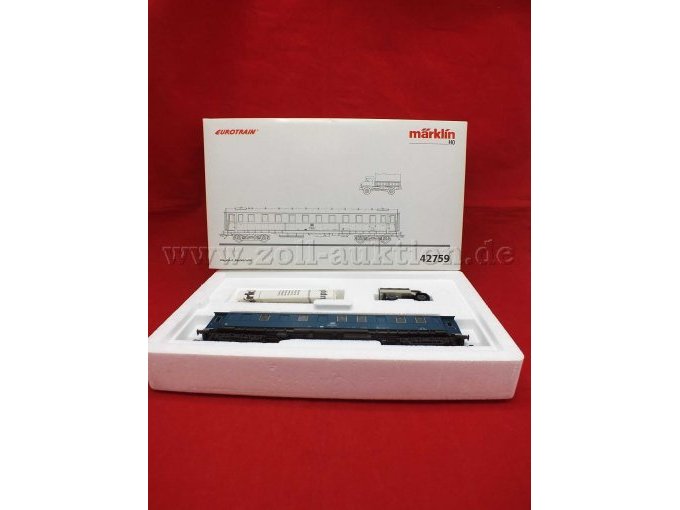 Gesamtansicht des Bauwagens und Unimogs mit OVP Gesamtansicht des Bauwagens und Unimogs mit OVP