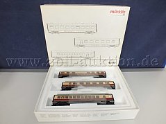 Gesamtansicht der Auktion Märklin Schnellzugwagen-Set VT 11.5 in geöffneter OVP