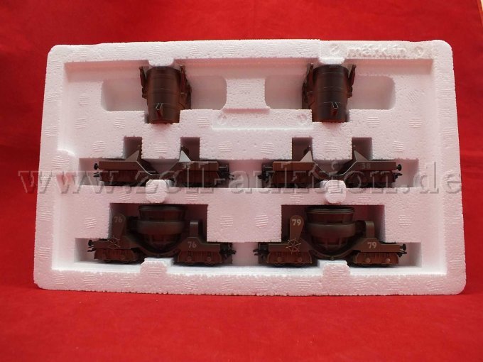 Gesamtansicht 2x Roheisenpfannenwagen und 2x Schlackenwagen in OVP