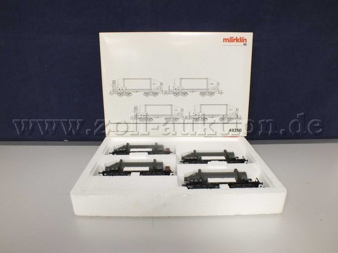 Gesamtaufnahme der Carbid-Flaschenwagen in OVP