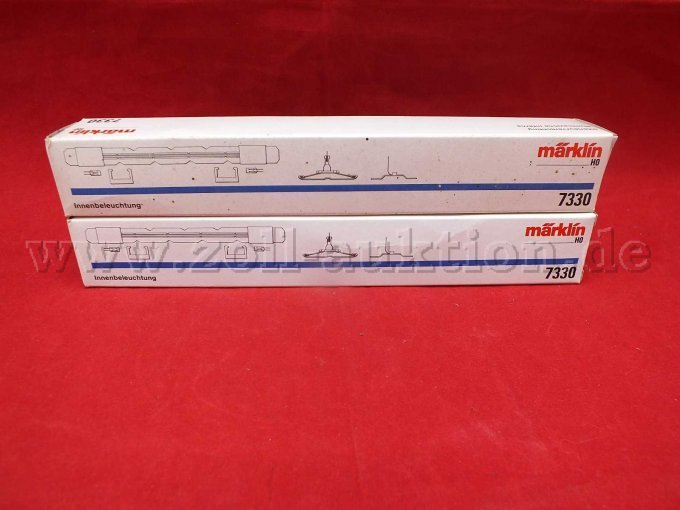 Gesamtansicht der Auktion Märklin 7330 Personenwagen Innenbeleuchtung in OVP mit Beschädigungen