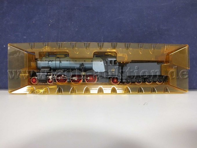 Detailaufnahme  Dampflokomotive  im Blister