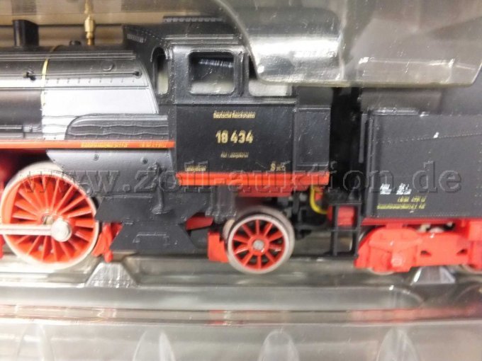Aufnahme der Betriebsnummer 18 434 der  Dampflokomotive BR 18.4
