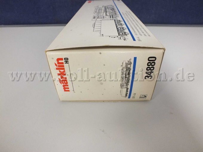 Seitliche Ansicht der OVP von links liegend mit Beschädigung