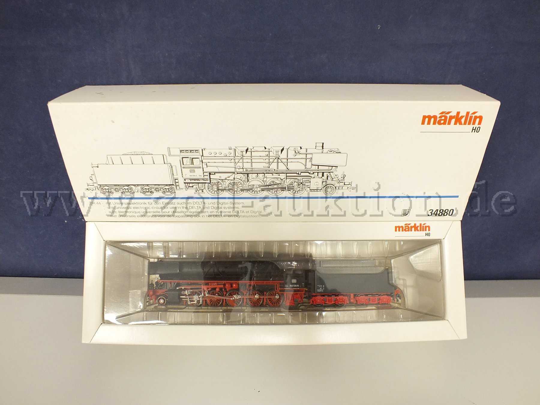 Gesamtansicht der Auktion Dampflokomotive mit Schlepptender