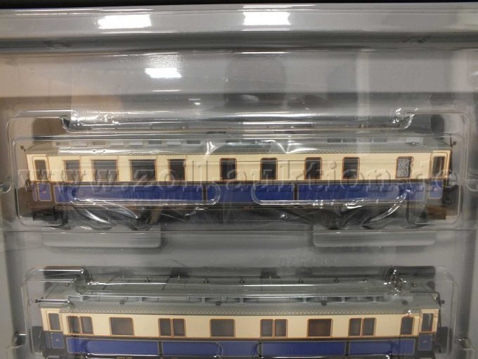 Detailaufnahme Gefolge-Wagen der Damen