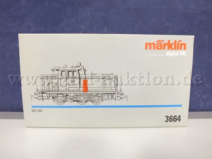 Rückseite der OVP mit Beschädigungen