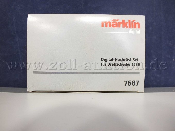 Vorderansicht der Verpackung mit Beschädigungen