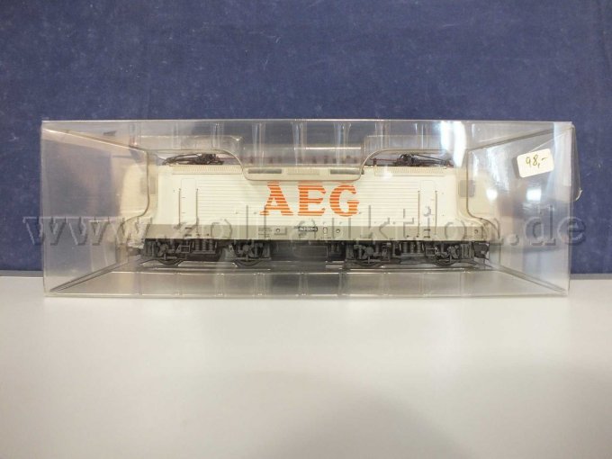 Ansicht der Lokomotive BR 143 im Bilster
