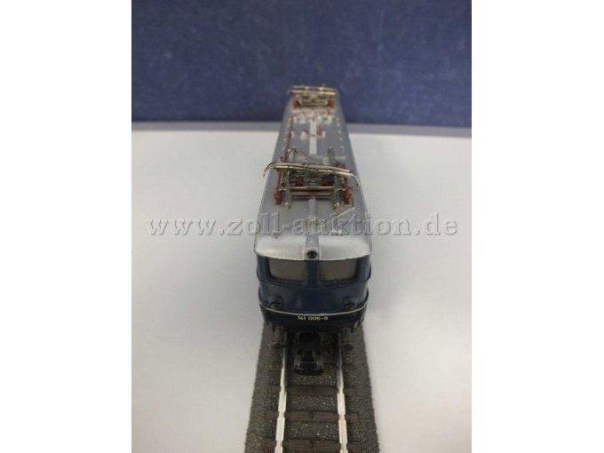 Aufnahme der BR 141 von vorne