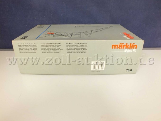 Seitenansicht von rechts liegend