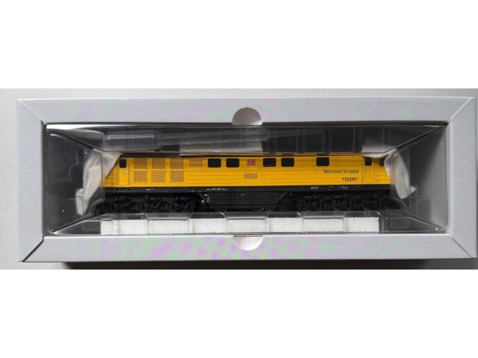 Lokomotive in Verpackung