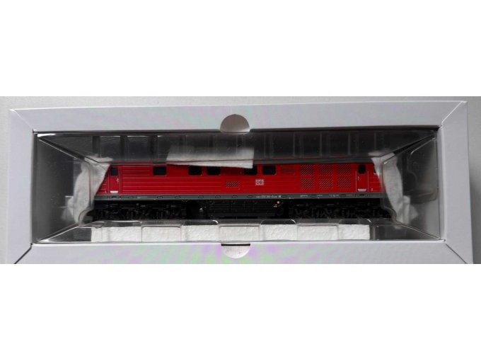 Lokomotive in Verpackung