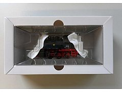 Lokomotive in Verpackung