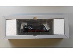 Lokomotive in Verpackung
