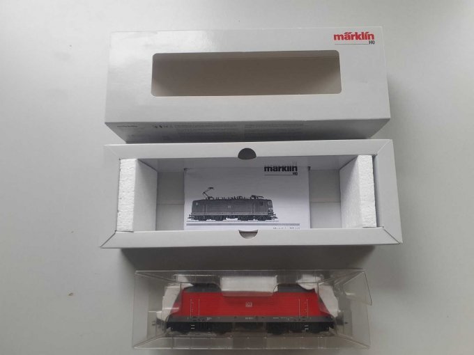 Lokomotive ausgepackt