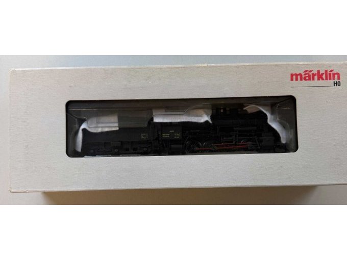 Lokomotive in Verpackung Lokomotive in Verpackung