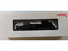 Lokomotive in Verpackung