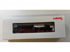 Lokomotive in Verpackung