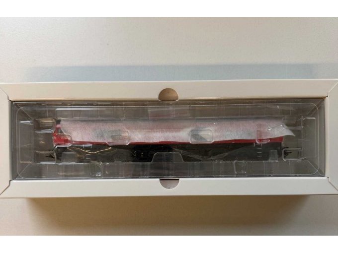 Lokomotive in Verpackung