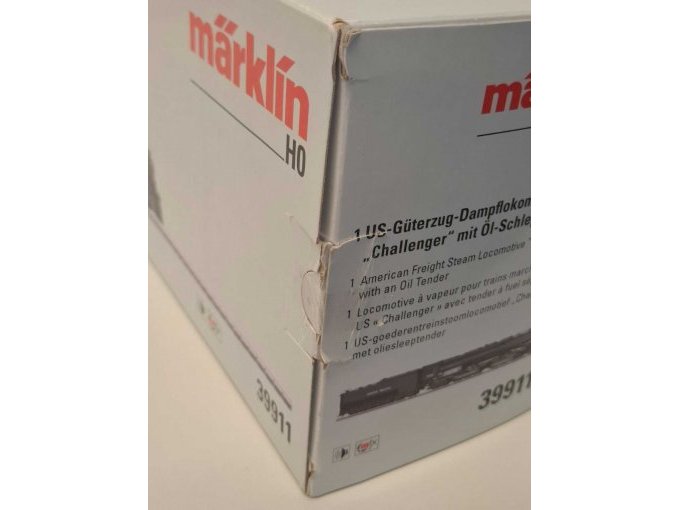Beschädigung an der Verpackung (2)