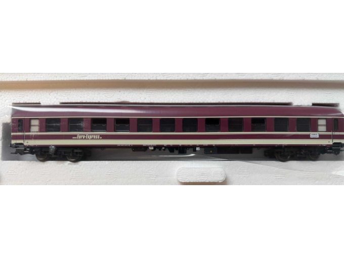 Waggon in Verpackung