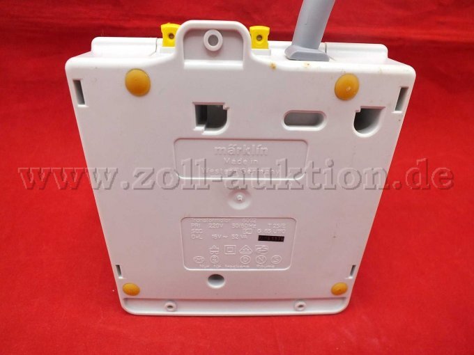 Ansicht der Unterseite mit Beschreibungen von Märklin