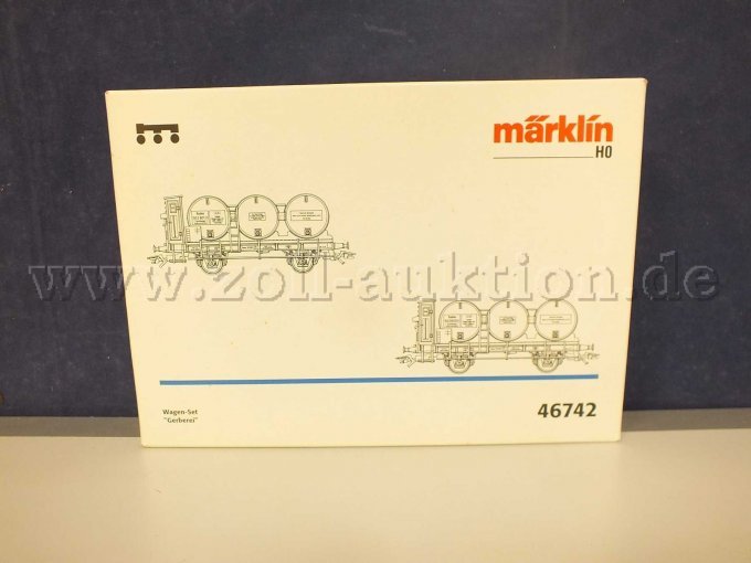 Ansicht der Vorderseite der OVP mit Beschädigungen