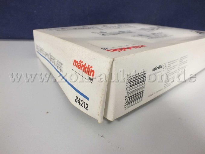 Seitliche Ansicht der OVP mit Beschädigung