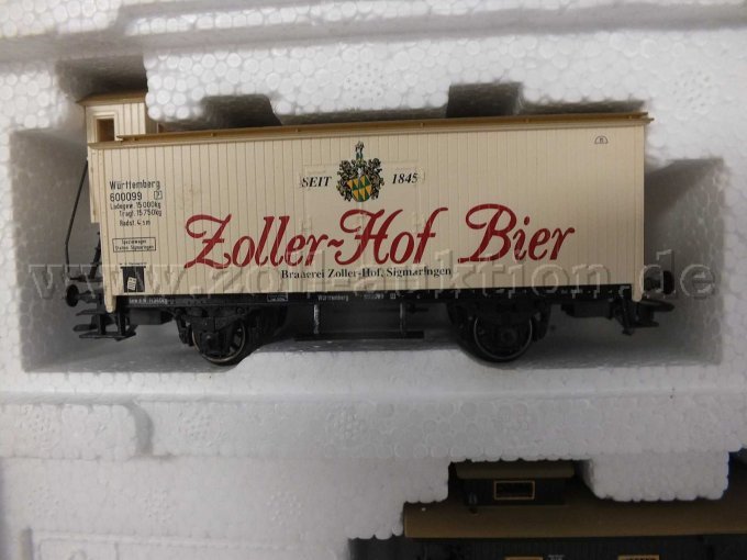 Detailaufnahme  gedeckter Güterwagen mit Bremserhaus Zoller Hof Bier
