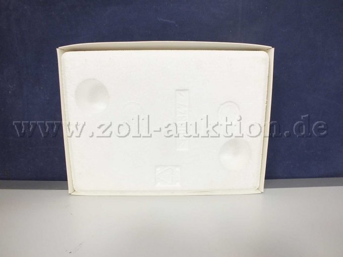 Rückseite der OVP mit Beschädigungen