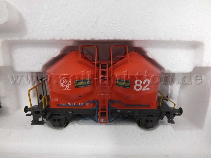 Detailaufnahme des Silowagen UC der Westfälischen Landeseisenbahn WLE, gealtert, Aufschrift Wagennr. 82