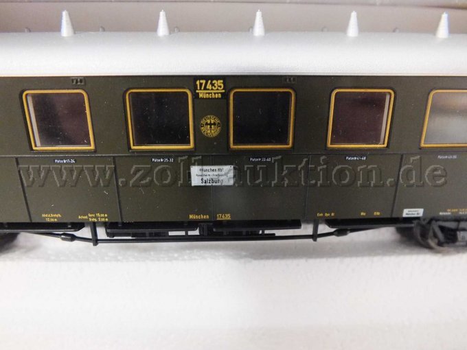 Detailansicht des Wagen mit Beschriftungen und Betriebsnummer