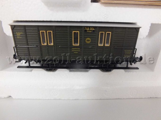 Detailaufnahme gedeckter Güterwagen mit Wagennr. 746 004