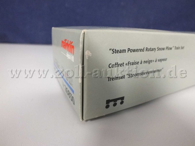 Seitliche Ansicht der Umverpackung mit Beschädigung