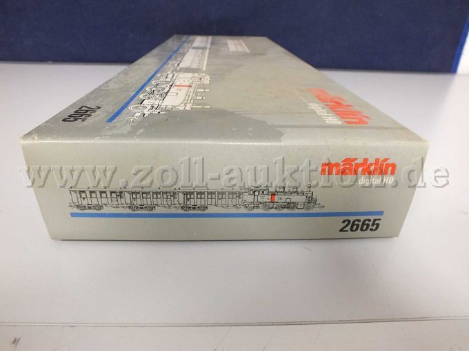 Seitenansicht von rechts mit Angaben zum Zugset mit Beschädigung