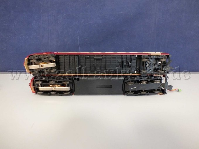 Ansicht der Triebwagen von unten