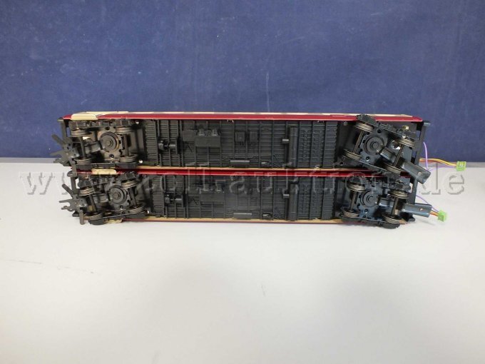 Ansicht der Personenwagen von unten