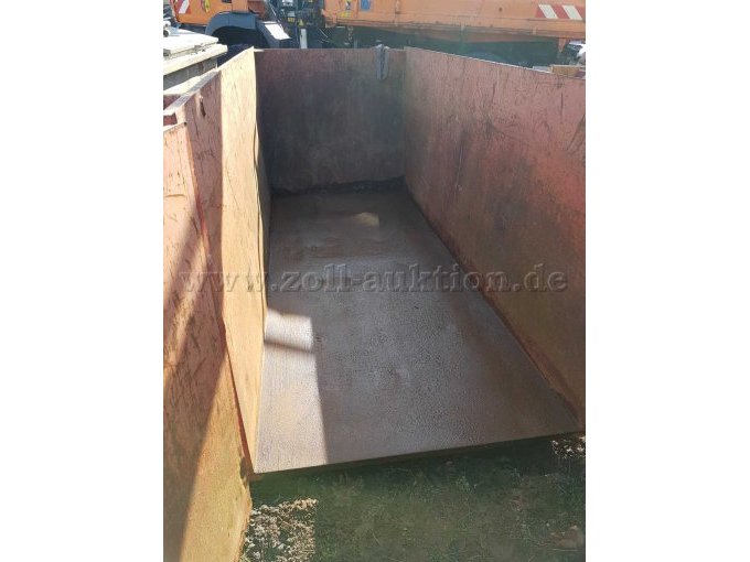 Ansicht hinten mit offenen Türen