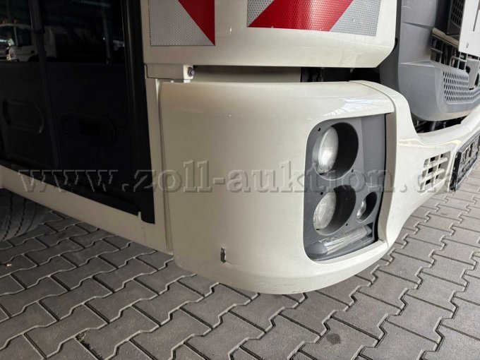 Stoßfänger vorne rechts