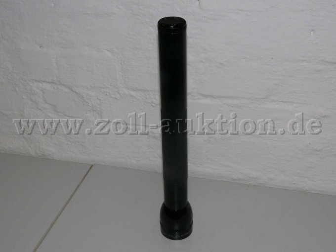 MAG-LITE stehend