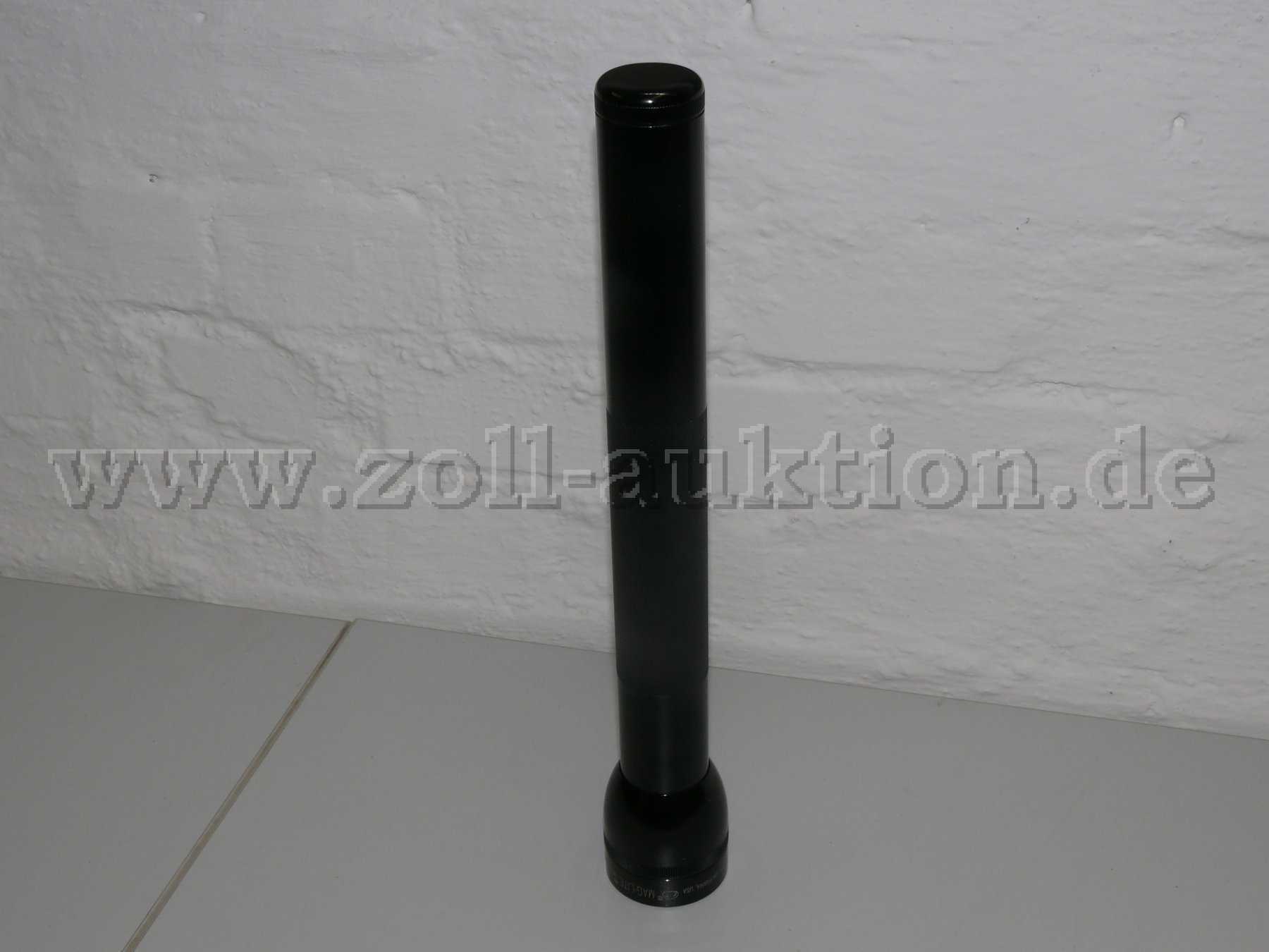 MAG-LITE stehend