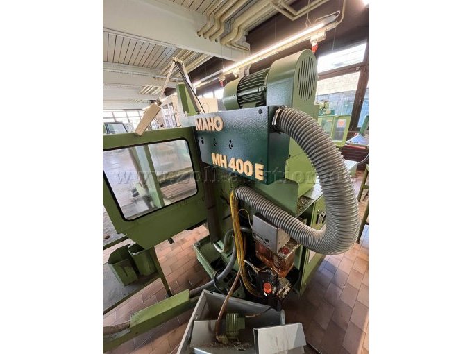 MAHO 400E Universal Fräs- und Bohrmaschine - Ansicht Rückseite