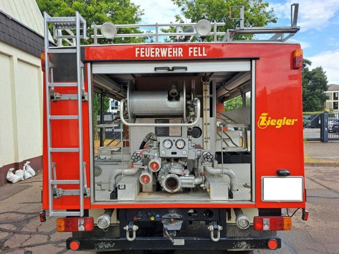 1 MAN-VW 8-150 tankblusvoertuig met vierwielaandrijving (TLF 8/18) brandweer – foto 10 – kavel bij Zoll-Auktion, Schweich