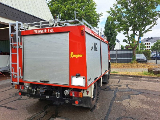 1 MAN-VW 8-150 tankblusvoertuig met vierwielaandrijving (TLF 8/18) brandweer – foto 3 – kavel bij Zoll-Auktion, Schweich