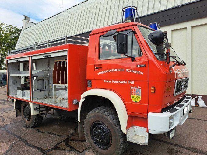 1 MAN-VW 8-150 tankblusvoertuig met vierwielaandrijving (TLF 8/18) brandweer – foto 6 – kavel bij Zoll-Auktion, Schweich
