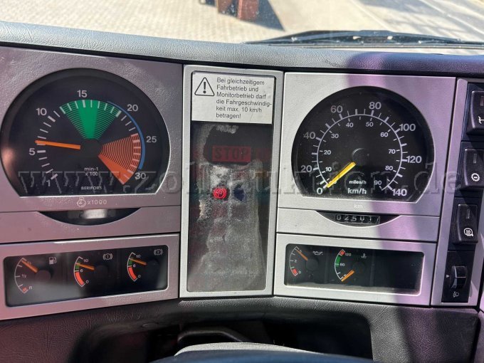 Cockpit Instrumente