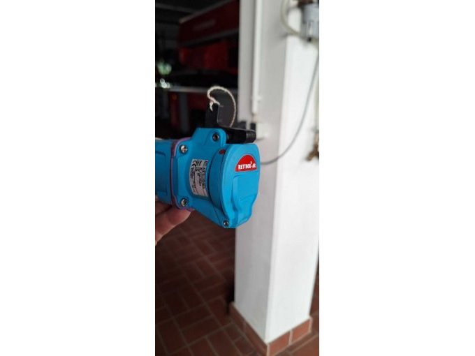 Rettbox-Stecker
