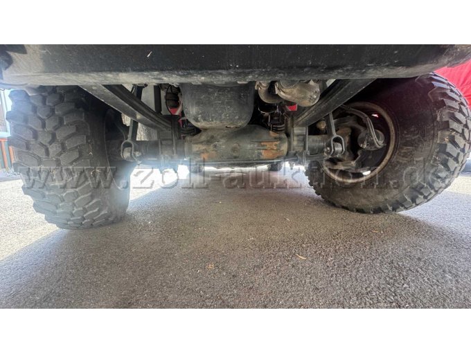 Rüstwagen Ansicht von vorne Unterboden