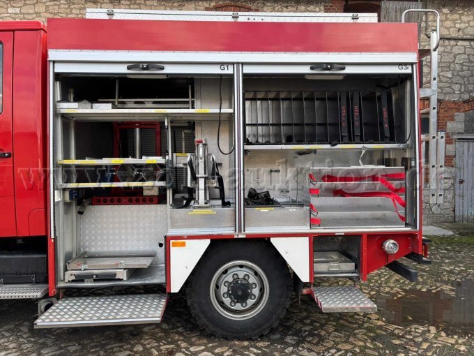 Geräteräume Fahrerseite 1 LF8/6